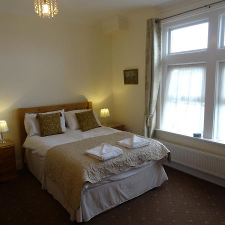 Bed and Breakfast Ashbourne House Burnham-on-Sea Екстер'єр фото