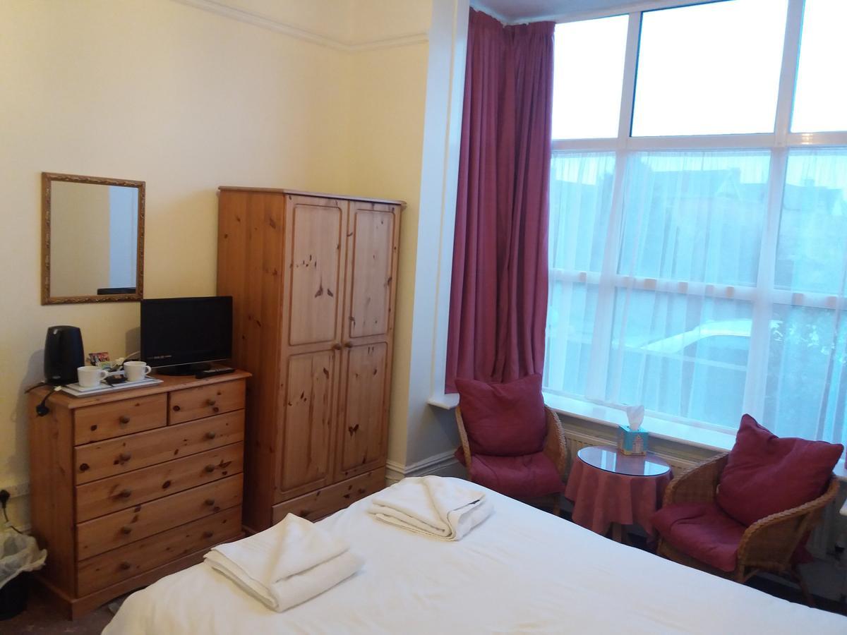 Bed and Breakfast Ashbourne House Burnham-on-Sea Екстер'єр фото